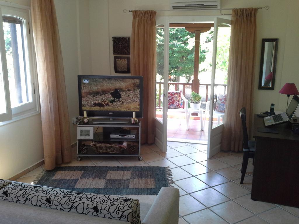 Beachfront Home For 8, Kalifteri Beach, Afissos Eksteriør billede